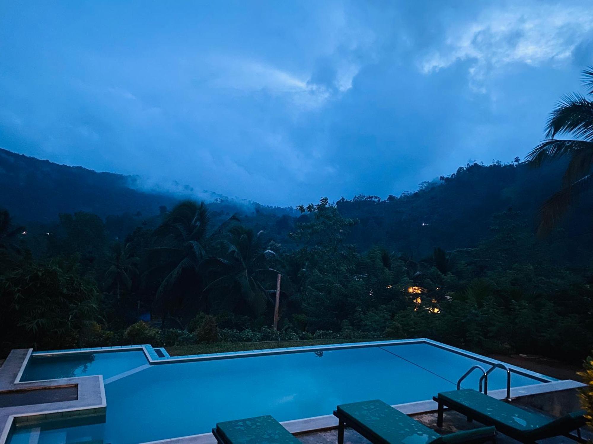 Rainforest Mount Lodge Deniyaya Luaran gambar